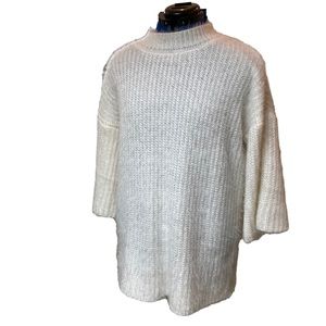 Cream Fuzzy She + Sky Bell Sleeve Long Sweater size - one size